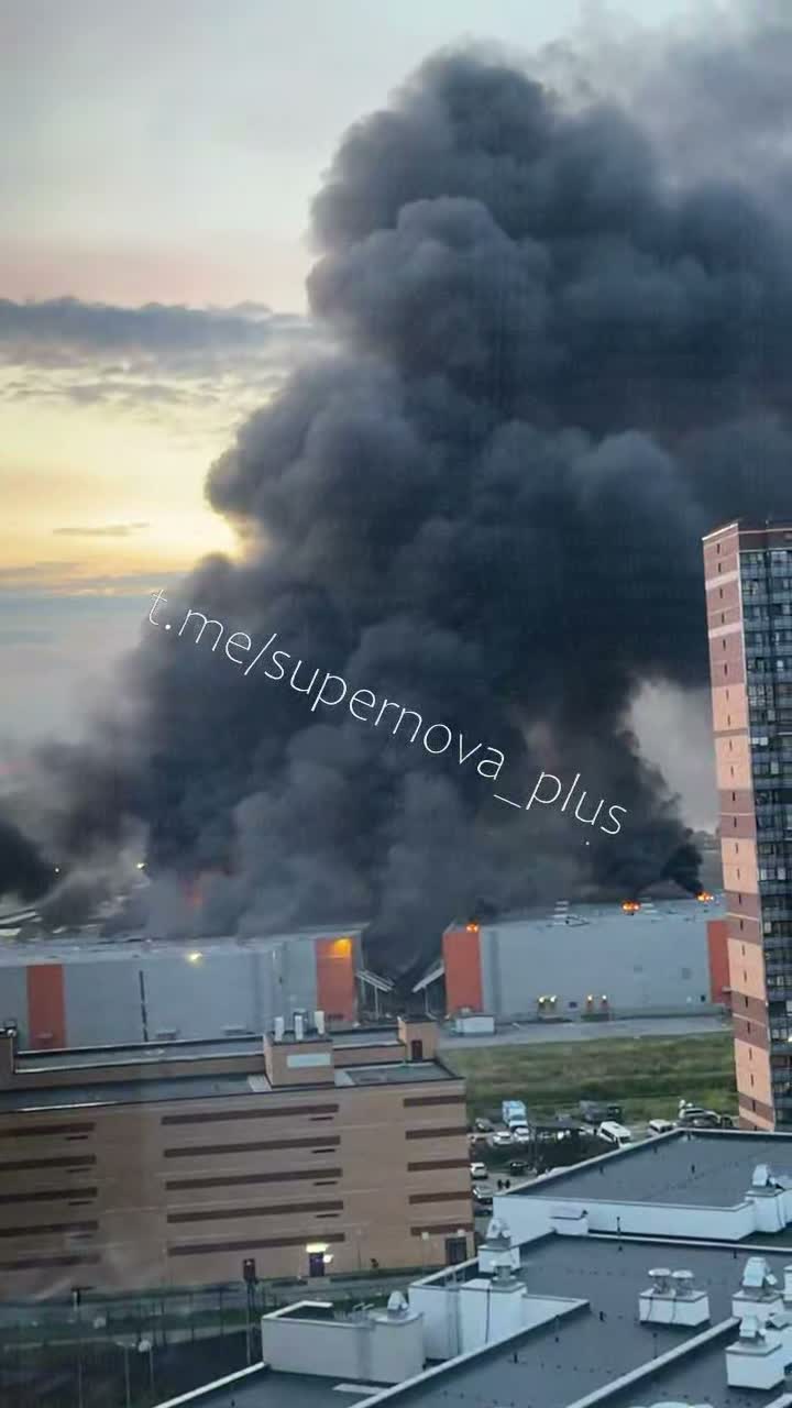 Big fire at the warehouses in St.Petersburg after drones strikes