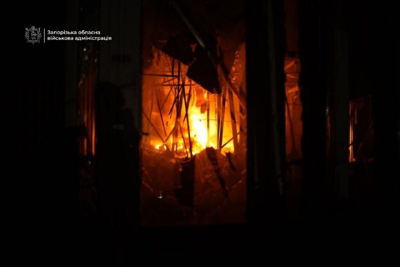 Big fire as result of Russian strike at the warehouse in Zaporizhzhia 