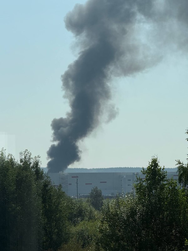 Drones hit parking lot at the Wildberries sorting center in Yekaterinburg
