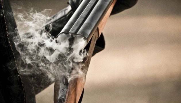 A person opened fire on policemen in the village near Chernivtsi. Suspect is on the lose, police operation ongoing. 2 policemen wounded