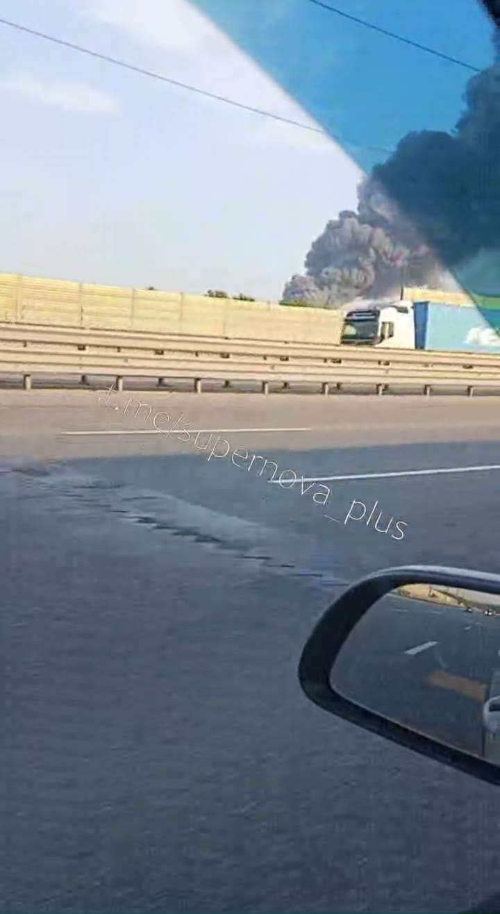 Fire at the warehouse in Koledino of Moscow region after drones strikes