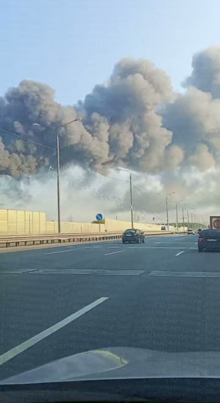Fire at the warehouse in Koledino of Moscow region after drones strikes