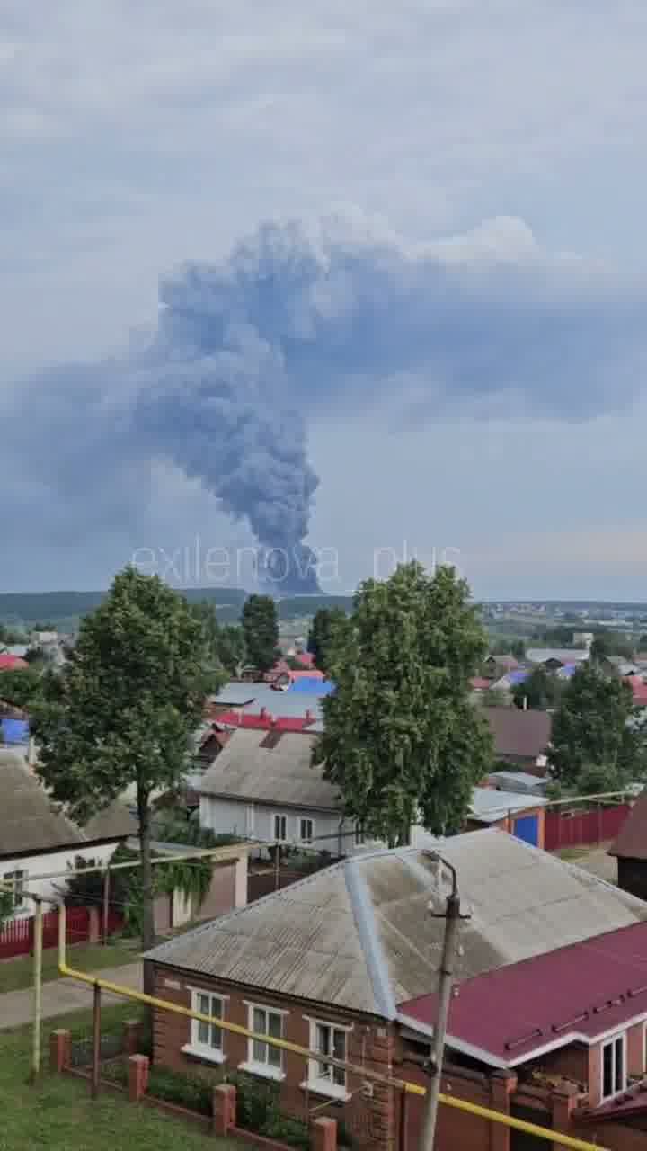 Wildberries warehouse in Sarapul is on fire as result of drones strikes