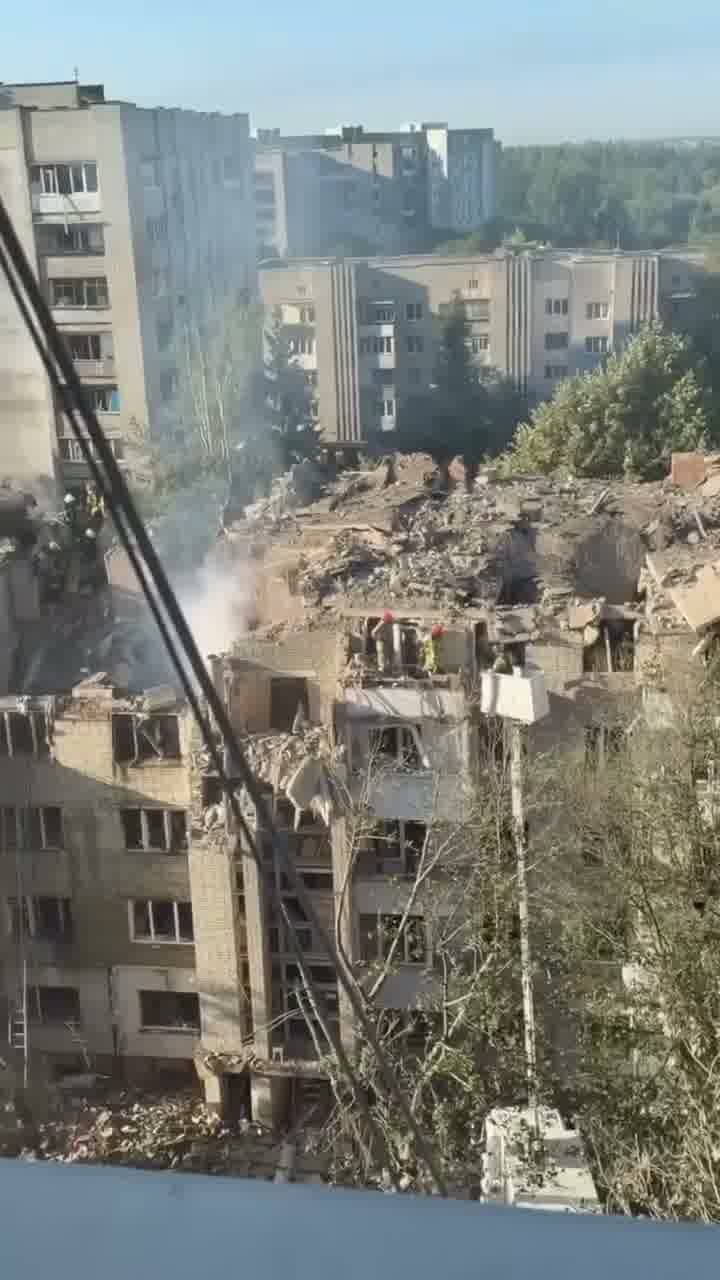 At least 31 people wounded as result of Russian missile strike at the residential house in Lviv
