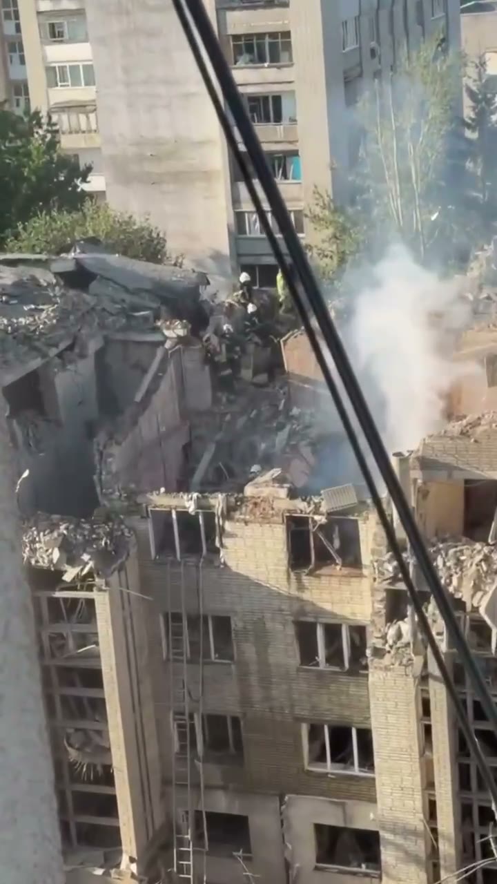 At least 31 people wounded as result of Russian missile strike at the residential house in Lviv
