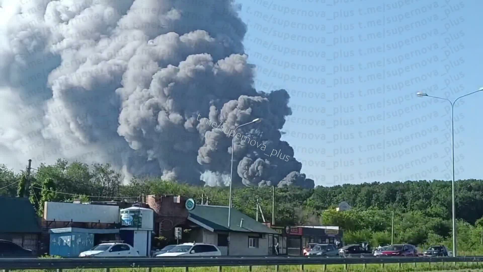Fire at the warehouses in Novosemeykino of Samara region