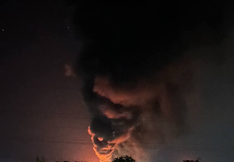 Big fire at the food warehouses in Dnipro city as result of Russian bombardment