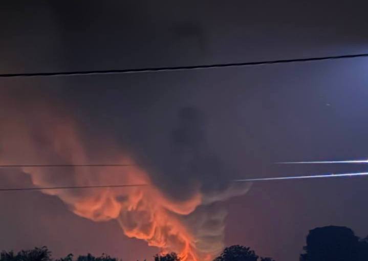 Big fire at the food warehouses in Dnipro city as result of Russian bombardment