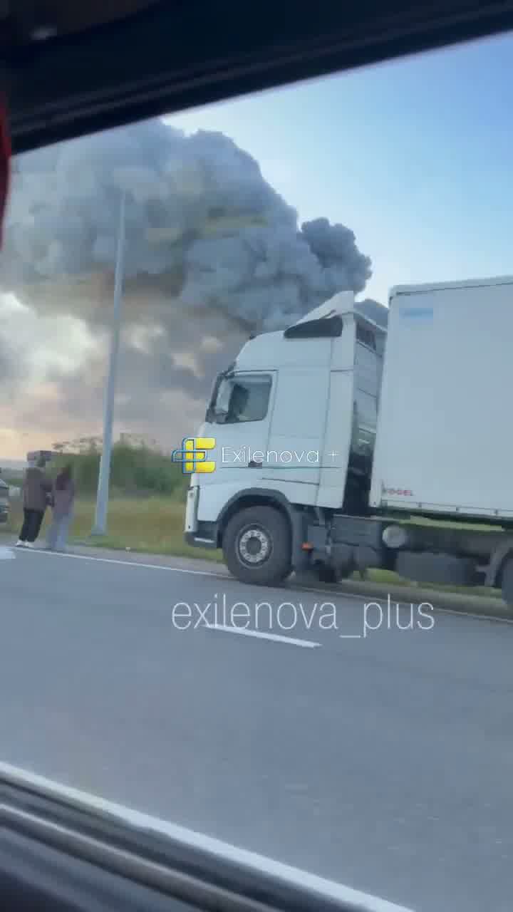 Warehouses on fire near Krasnyi Bor in Leningrad region