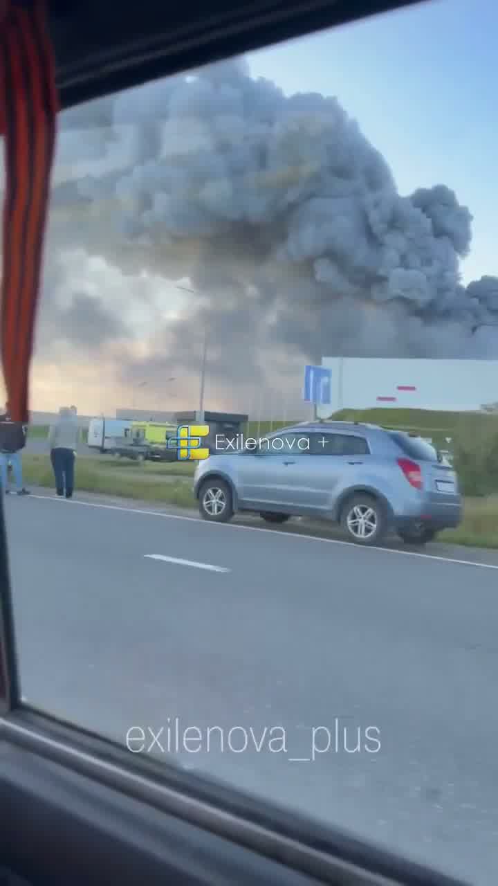 Warehouses on fire near Krasnyi Bor in Leningrad region
