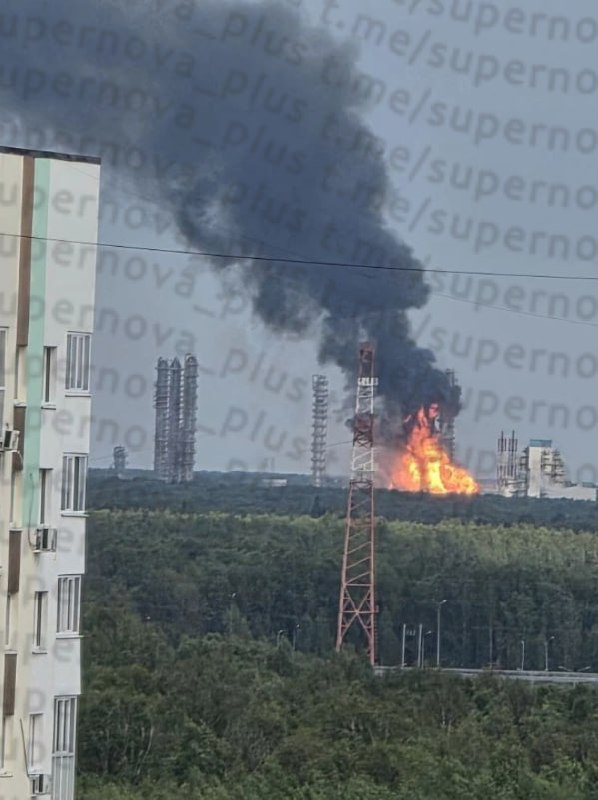 Fire at the Sibur plant in Tobolsk after explosions