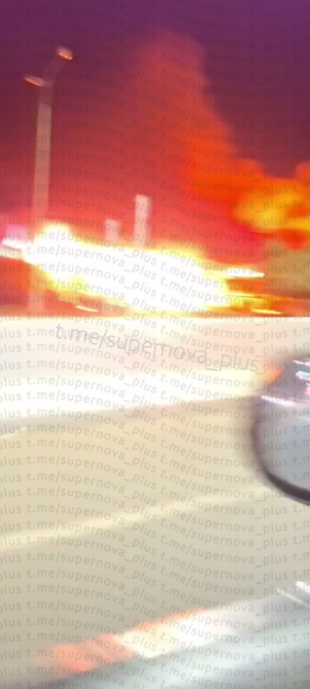 Violent fire at the shopping mall in Yenakiieve
