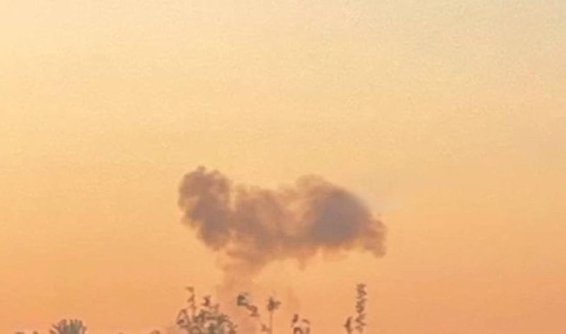 El fum s'eleva a Kryvyi Rih després d'explosions