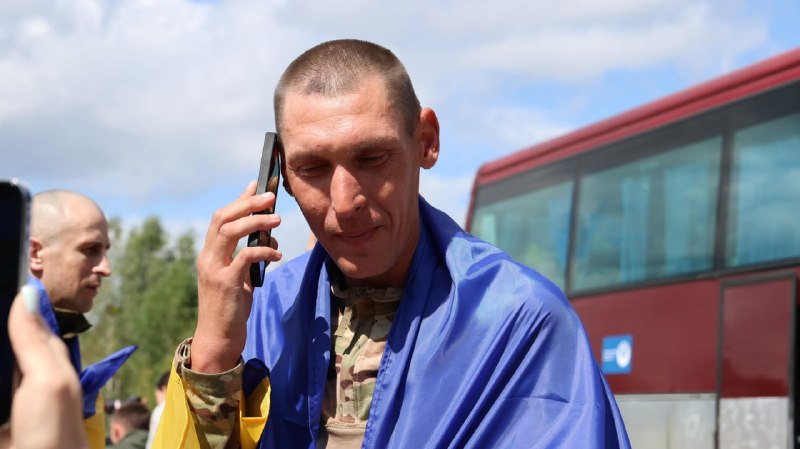 103 Ukrainian servicemen were released from Russian captivity in a new prisoners swap