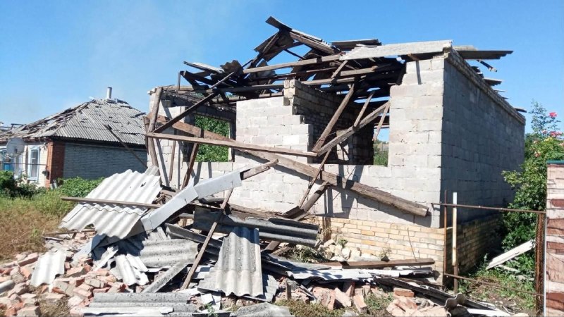Russian aviation conducted airstrike with 2 FAB-250 bombs at Bylbasivka town near Sloviansk. 2 people killed, 2 more wounded