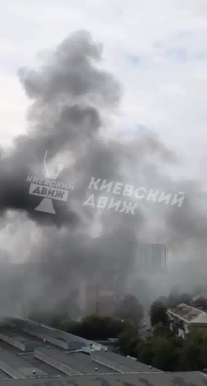 Russian targeted large office center in Kyiv