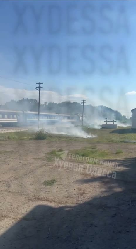 Русия атакува влака Одеса-Днепър с дронове, няма жертви