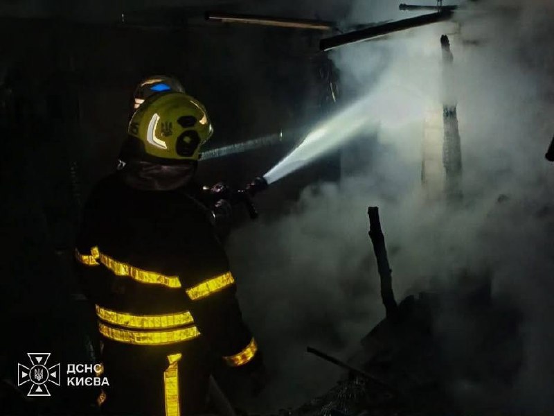 At least 2 people killed, 7 wounded as result of Russian strikes in Kyiv. Impacts in 5 districts of capital 