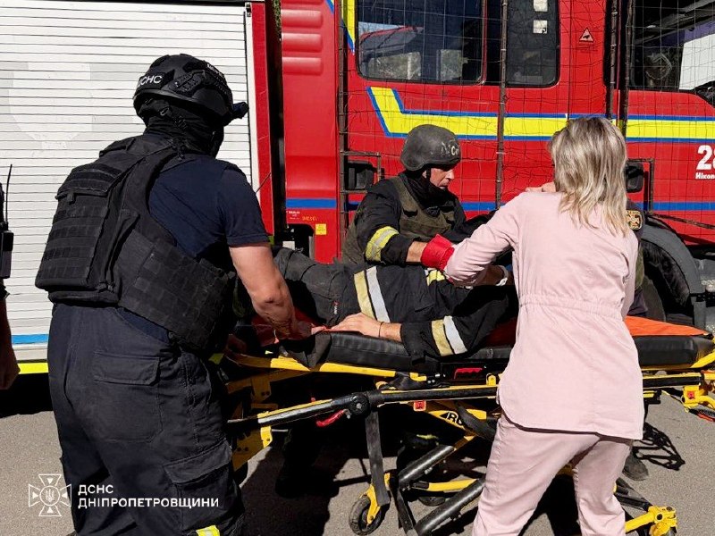Two rescuers were injured as a result of shelling of Nikopol on the morning of September 8, the State Emergency Service reported.