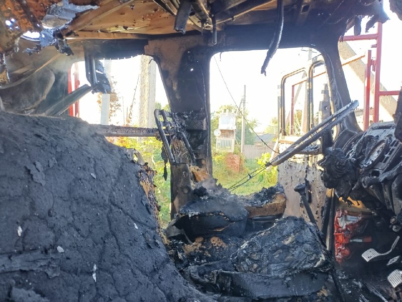 Bei Drohnenangriffen in Solotschiw in der Region Charkiw wurde ein Rettungskraft verletzt.