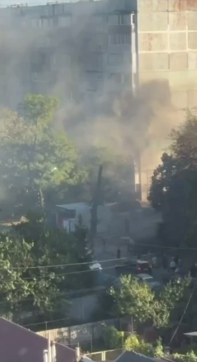 Dron colpisce edificio residenziale a Zaporizhzhia
