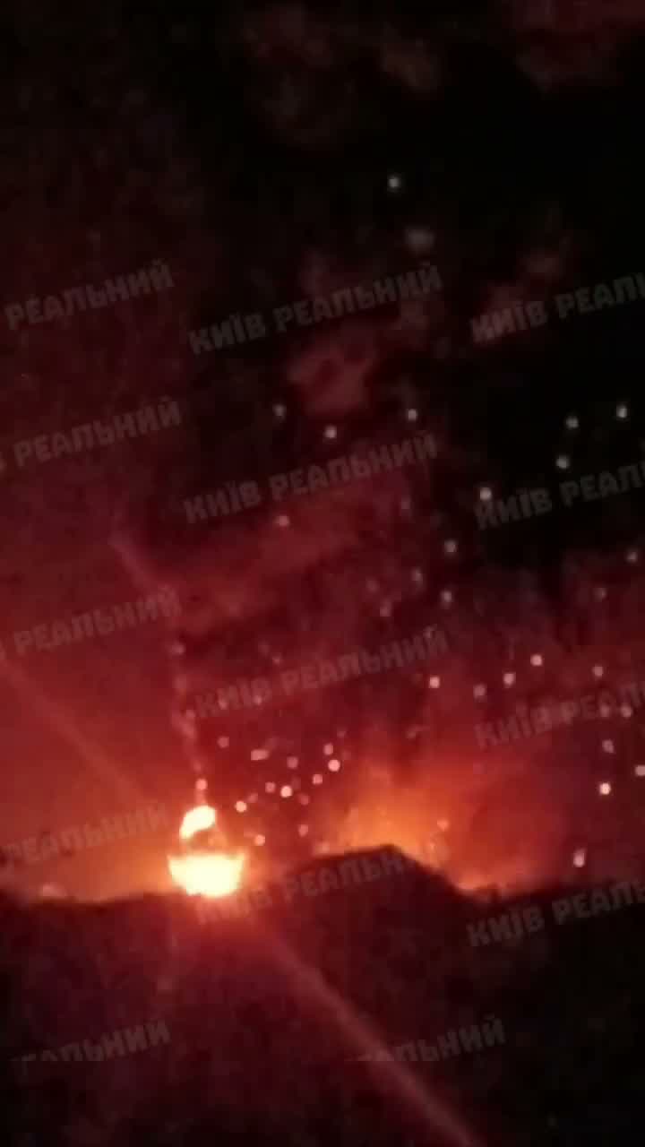 Grande incêndio na região de Kyiv como resultado de ataque com drone