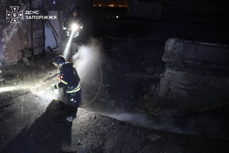 Almeno 2 persone ferite a seguito di attacchi russi contro infrastrutture civili a Zaporizhzhia durante la notte.
