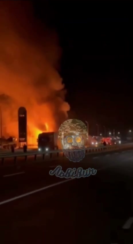 پهپادها یک ایستگاه سوخت را در منطقه ولین، در نزدیکی مرز با لهستان، هدف قرار داده‌اند.