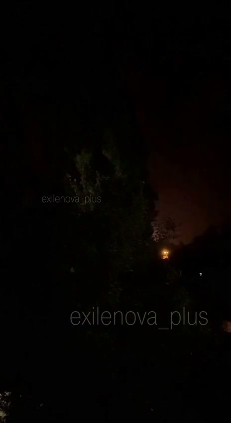 Droni hanno preso di mira infrastrutture energetiche a Mariupol.