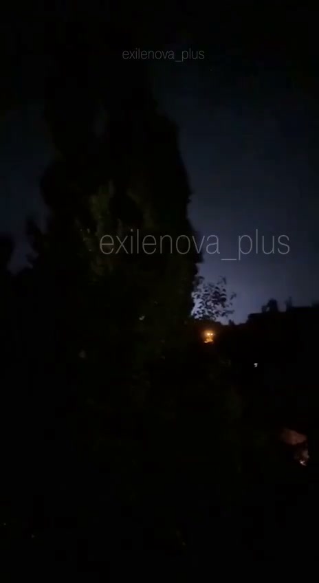 Droni hanno preso di mira infrastrutture energetiche a Mariupol.