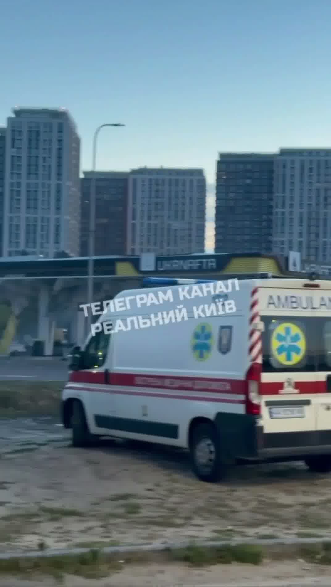 Rusya'nın insansız hava aracı, Kyiv'deki Bazhana caddesindeki bir benzin istasyonuna isabet etti.