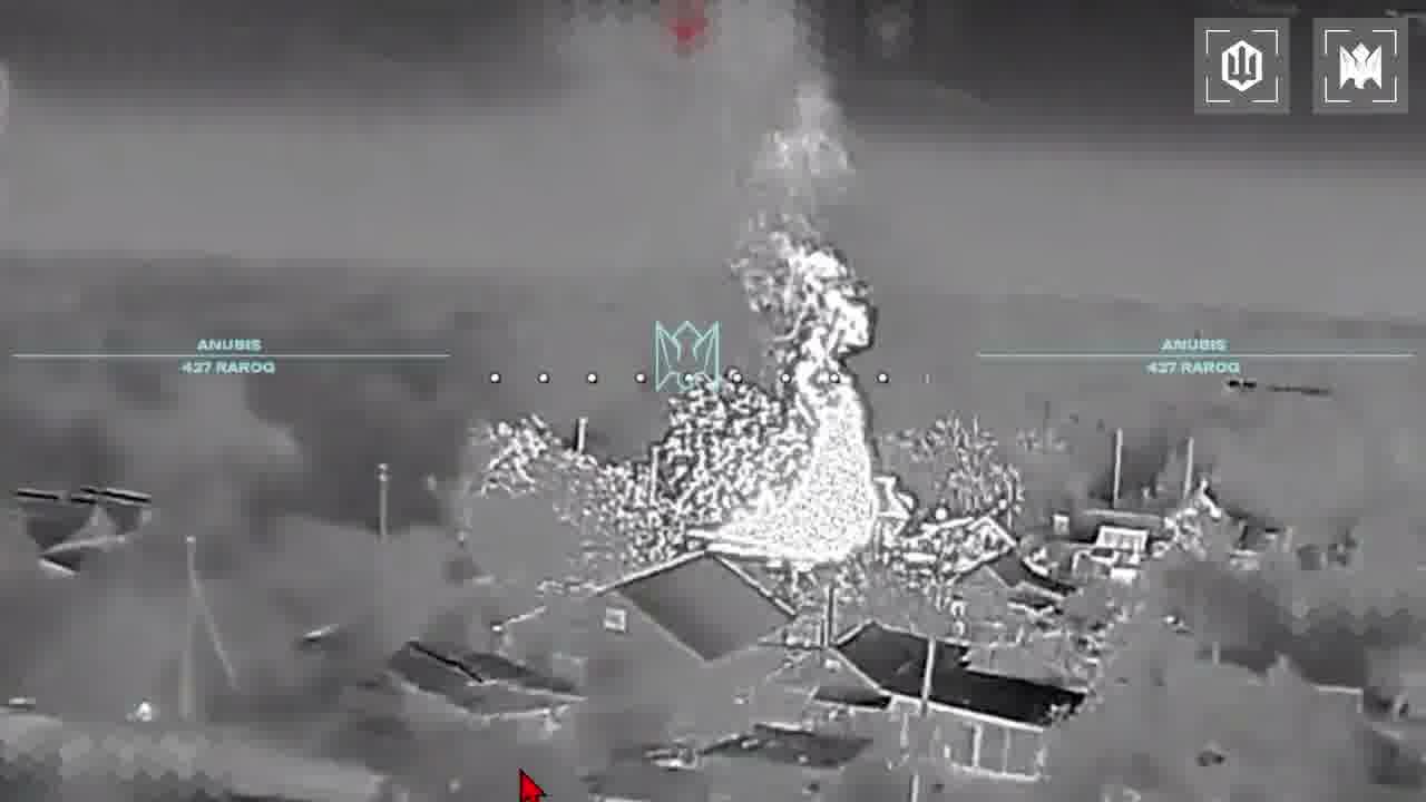 Video van Oekraïens drone-aanval die mogelijk Russische generaal Anton Grunis op 12 september in Kindrativka, regio Donetsk, heeft gedood.
