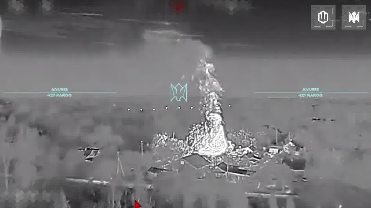 Video van Oekraïens drone-aanval die mogelijk Russische generaal Anton Grunis op 12 september in Kindrativka, regio Donetsk, heeft gedood.