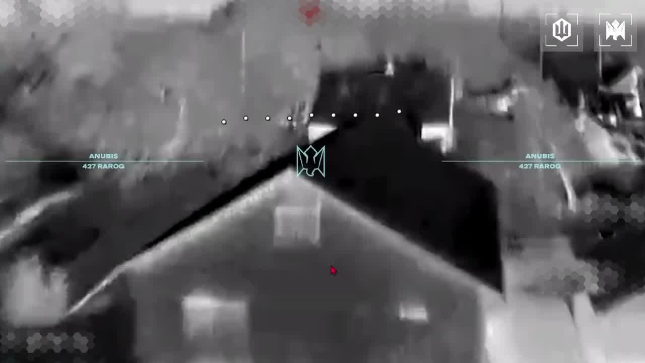 Video van Oekraïens drone-aanval die mogelijk Russische generaal Anton Grunis op 12 september in Kindrativka, regio Donetsk, heeft gedood.