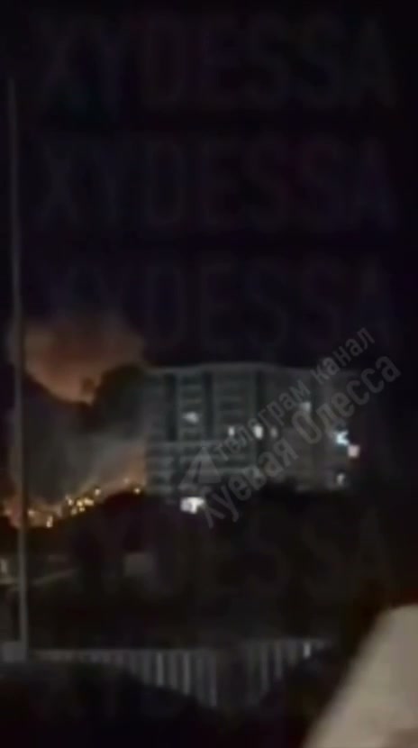 Drönattack mot bostadshus i Odesa