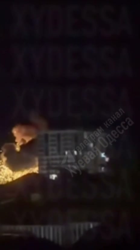 Drönattack mot bostadshus i Odesa