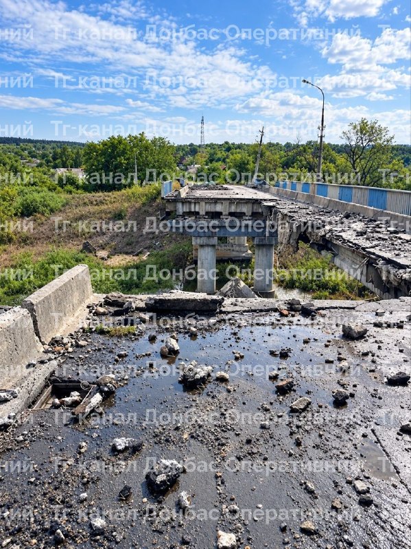 Bridge was destroyed in Krasnotorka of Donetsk region