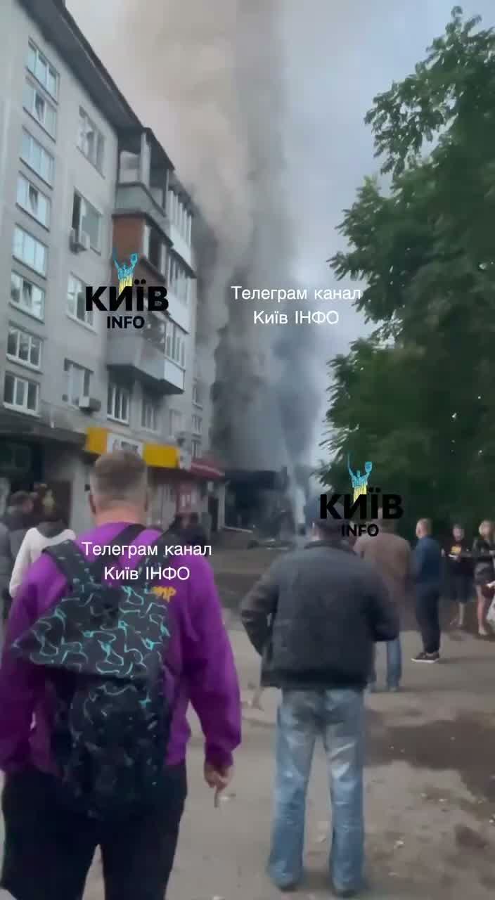 Πολλές οικίες καταστράφηκαν στο Κίεβο ως αποτέλεσμα ρωσικών επιθέσεων