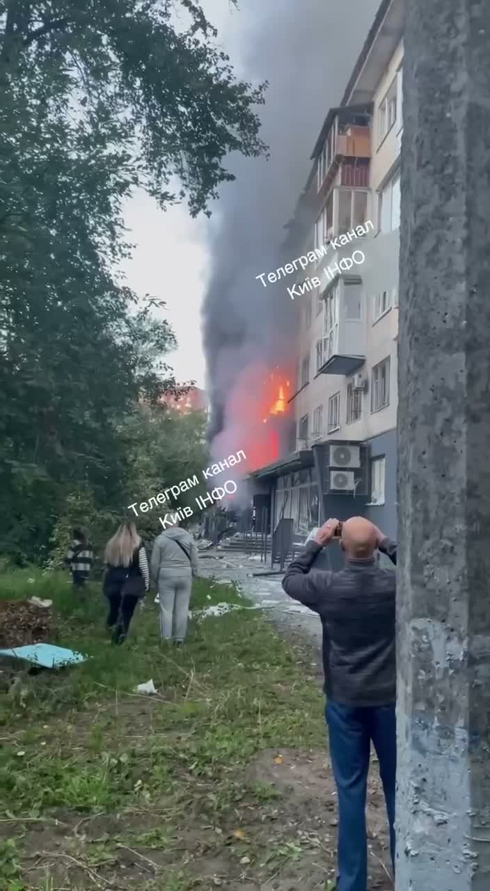 Πολλές οικίες καταστράφηκαν στο Κίεβο ως αποτέλεσμα ρωσικών επιθέσεων