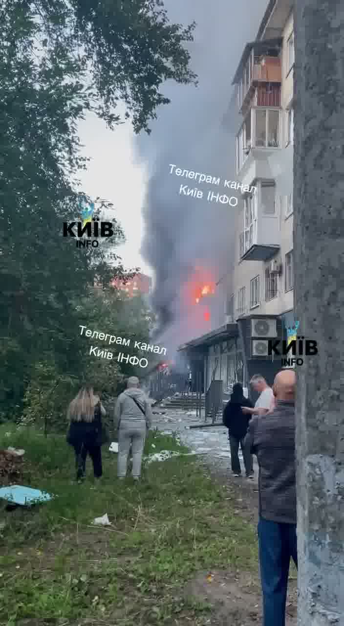 Πολλές οικίες καταστράφηκαν στο Κίεβο ως αποτέλεσμα ρωσικών επιθέσεων