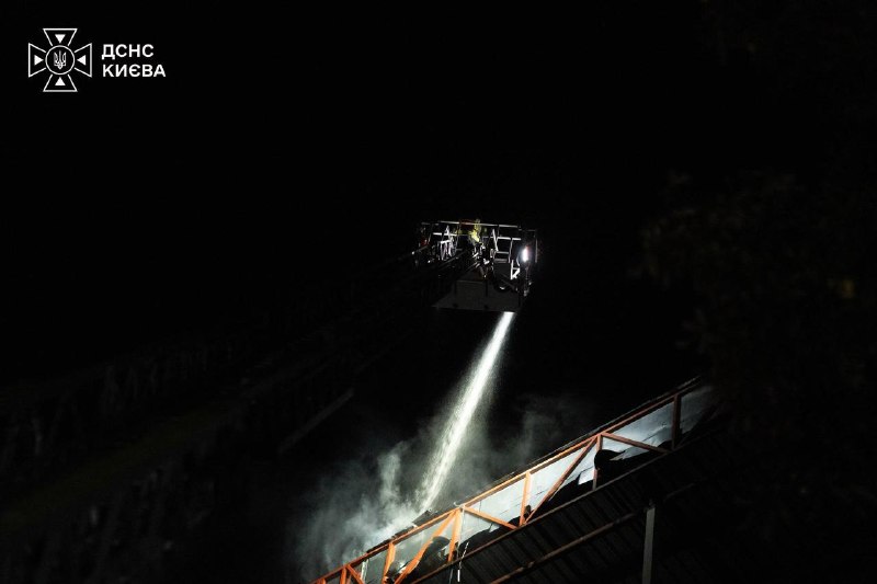 יריות ונזק במספר שכונות בקי יב כתוצאה מהתקפות רוסיות, תשתיות חשמל נפגעו