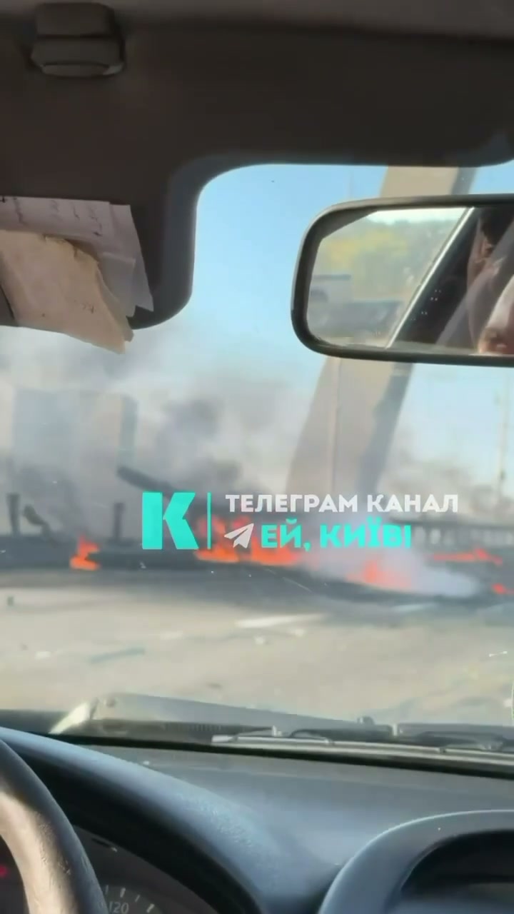 Ytterligare drönattacker rapporterade vid Pivnichnyi-bron i Kyiv