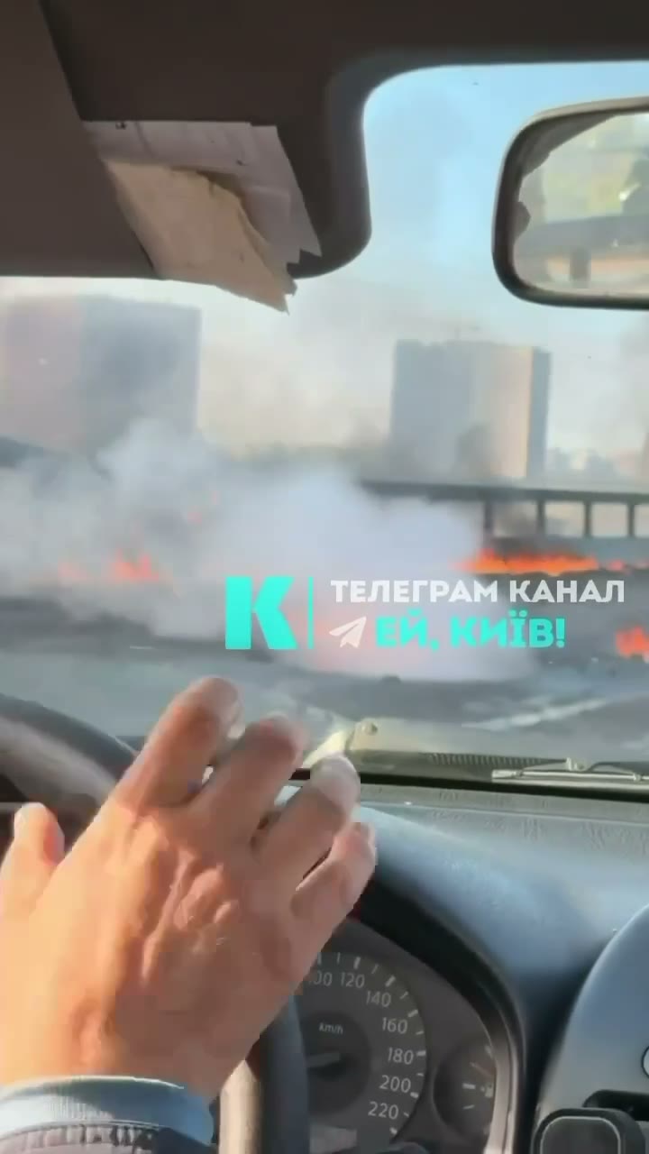 Ytterligare drönattacker rapporterade vid Pivnichnyi-bron i Kyiv