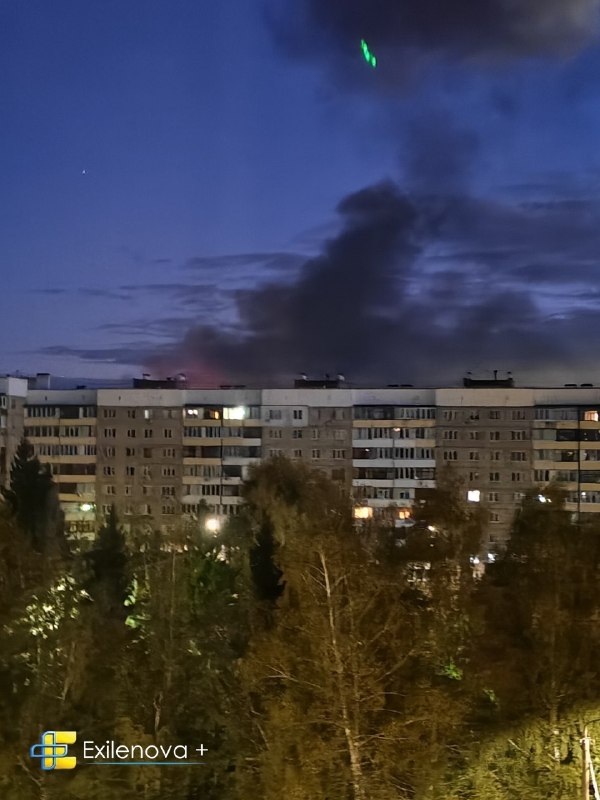 Incendies suite à des frappes par drones sur une raffinerie pétrolière à Salavat, République de Bashkortostan.