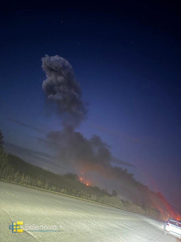 Usine pétrochimique de Salavat prend feu.