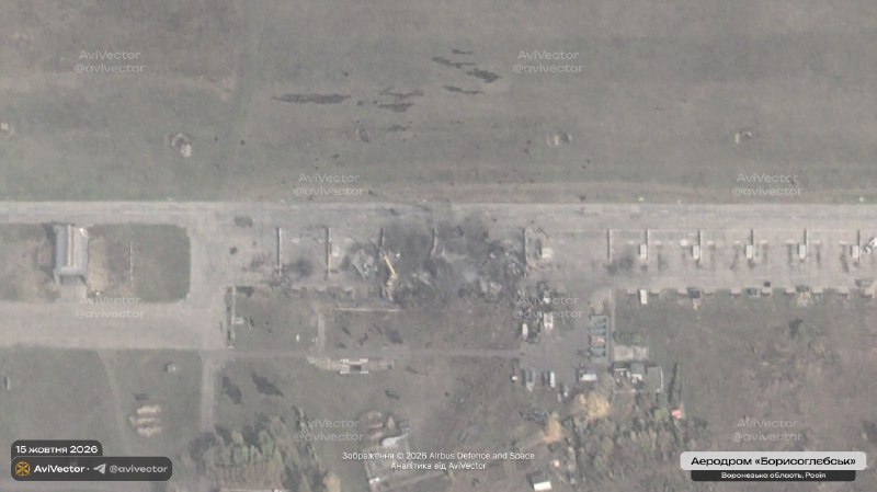 Des images satellites montrent au moins quatre chasseurs-bombardiers Su-34 détruits et deux autres gravement endommagés sur l'aérodrome de Borisoglebsk.