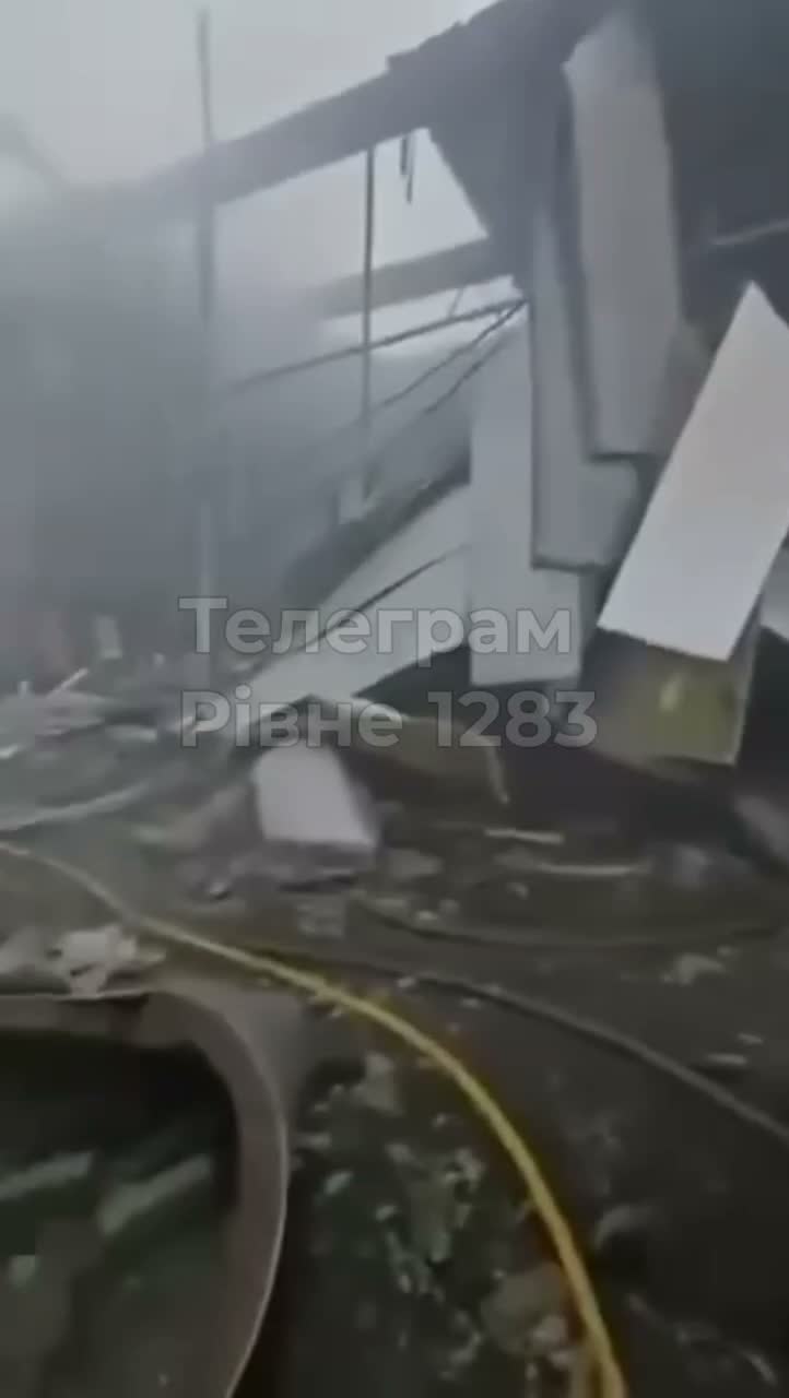 Drones have destroyed Ekvator mall in Rivne
