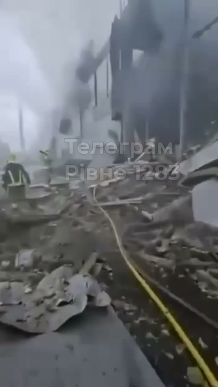 Drones have destroyed Ekvator mall in Rivne