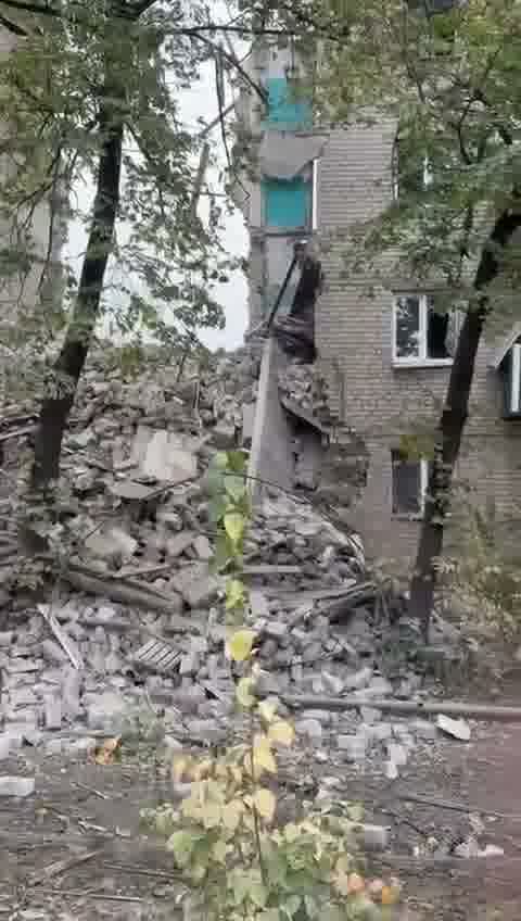 1 person killed, 10 wounded as result of Russian airstrikes in Sloviansk