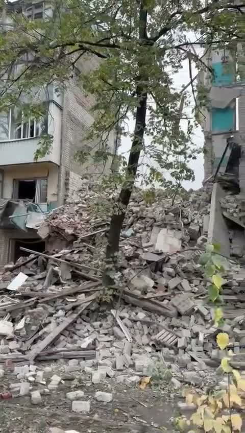 1 person killed, 10 wounded as result of Russian airstrikes in Sloviansk